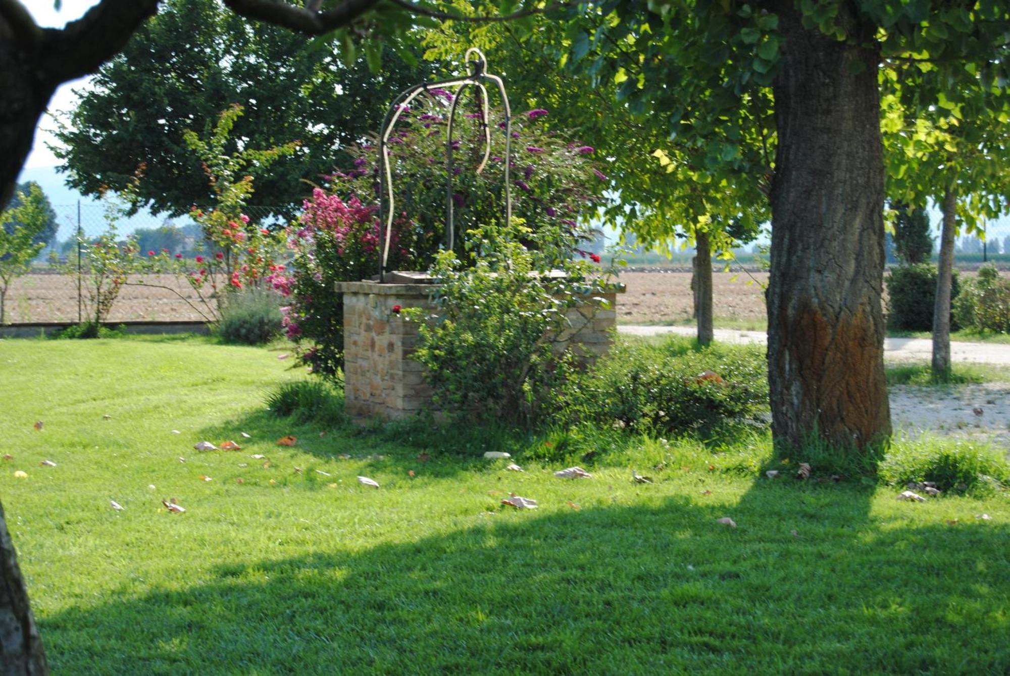 Agriturismo Il Barco Spello Exterior foto